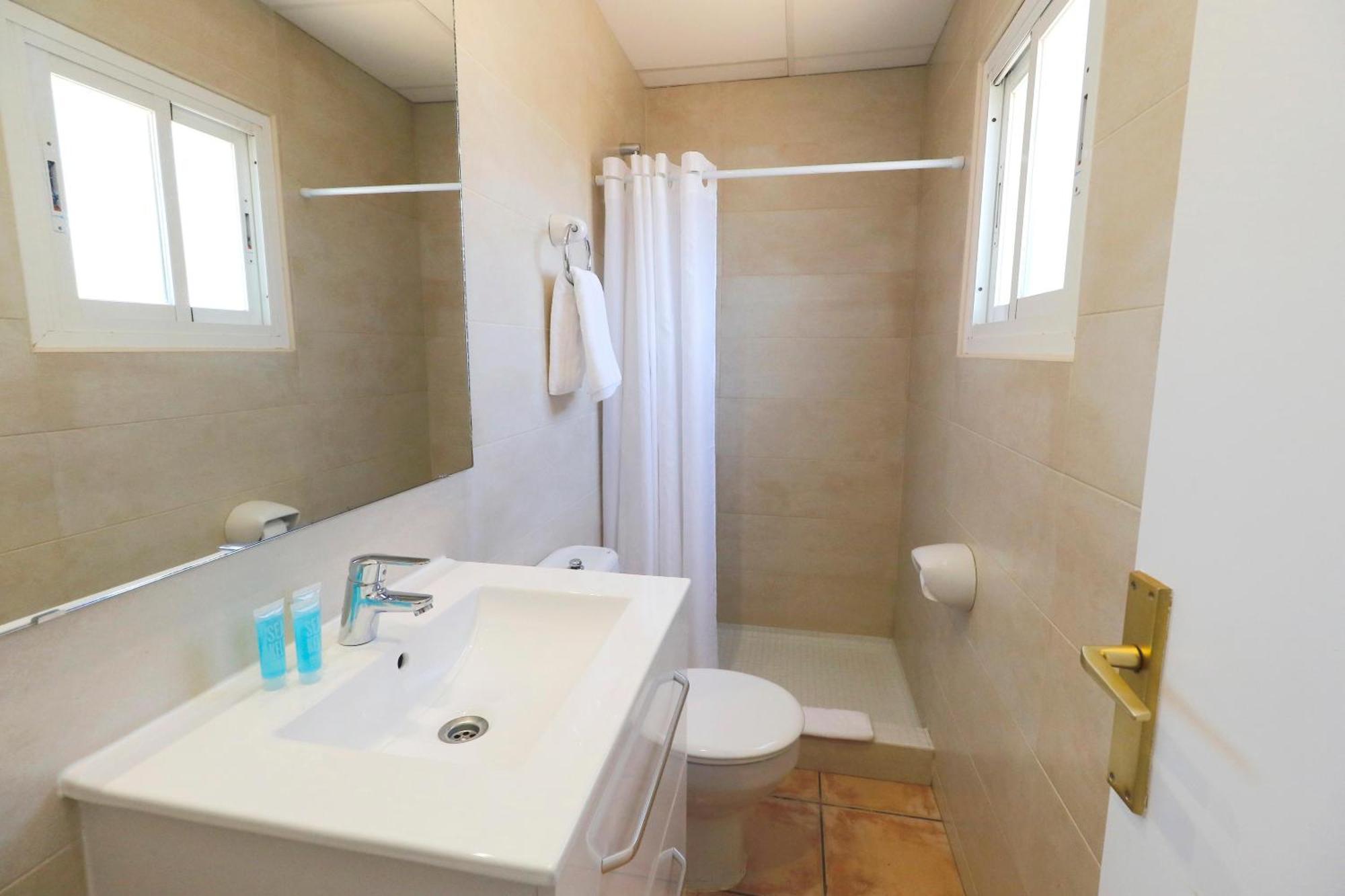 Hostel Hsr Gil (Adults Only) Palma Nova (Mallorca)